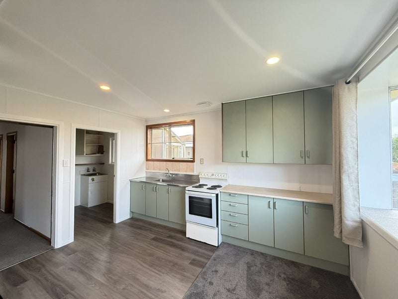 40 Frensham Crescent, Woolston, Christchurch - Carousel 2