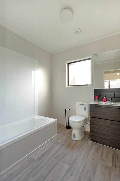 1/24 Archibald Road, Kelston, Auckland - Carousel 20