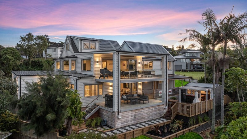 37 Glenfern Road, Mellons Bay, Auckland - Carousel 2