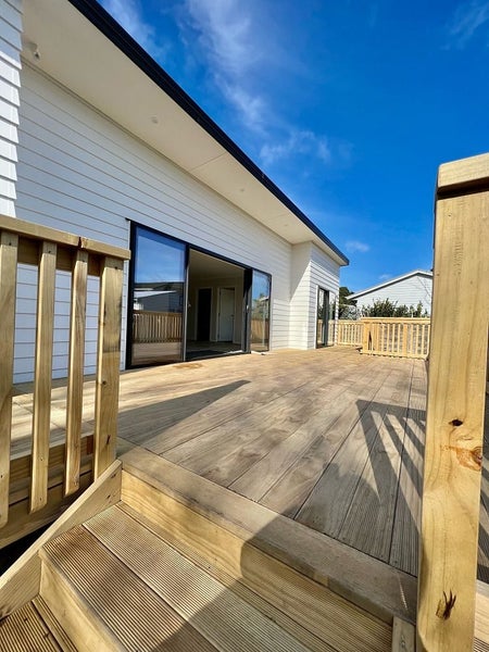 11 Awatea Avenue, Paraparaumu - Carousel 12