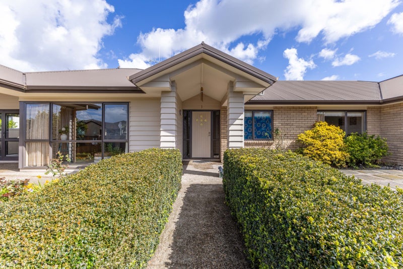 15 Moonlight Drive, Rototuna North, Hamilton - Carousel 1
