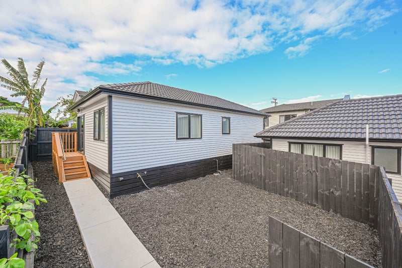 18 Lochinver Road, Papatoetoe, Auckland - Carousel 10