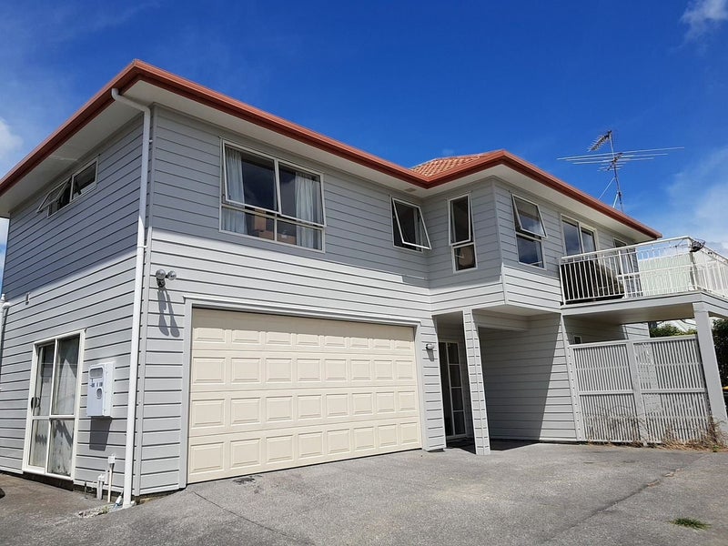 16A Kauri Glen Road, Northcote, Auckland - Carousel 1