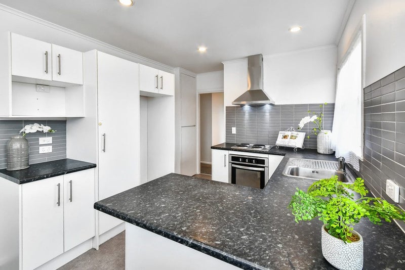 1 Nield Road, Manurewa, Auckland - Carousel 2