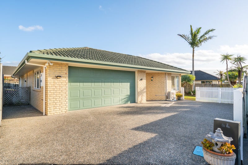 7 Newbliss Crescent, East Tamaki Heights, Auckland - Carousel 1