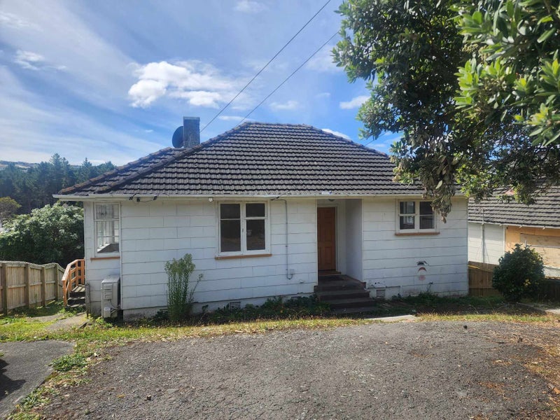 125 Champion Street, Cannons Creek, Porirua - Carousel 1