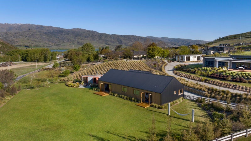 1 Turner Terrace, Lowburn, Cromwell - Carousel 1