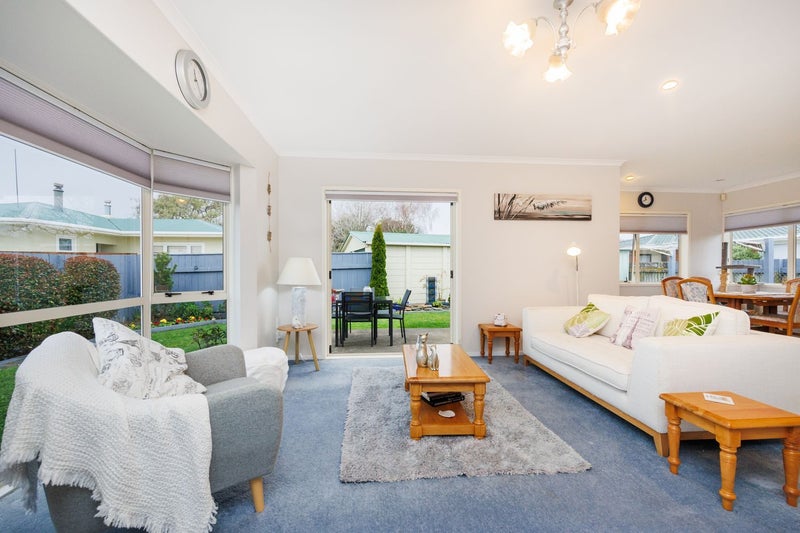 1 Eton Place, Terrace End, Palmerston North - Carousel 2