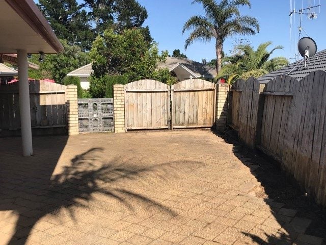 9 Stableford Drive, Pyes Pa, Tauranga - Carousel 11