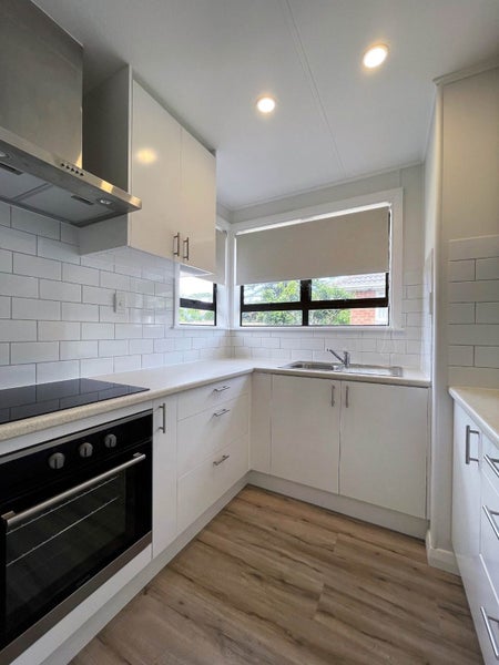 14 Haughey Avenue, Three Kings, Auckland - Carousel 2