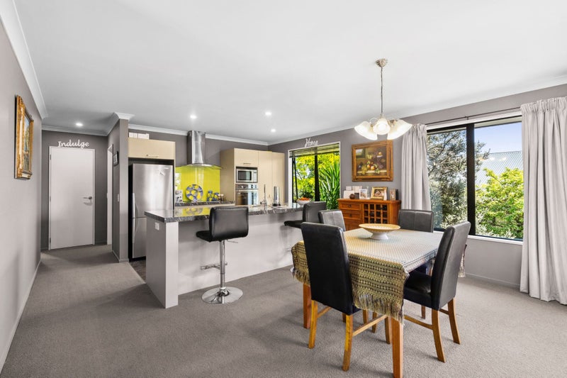 66 Somerset Terrace, Stoke, Nelson - Carousel 2