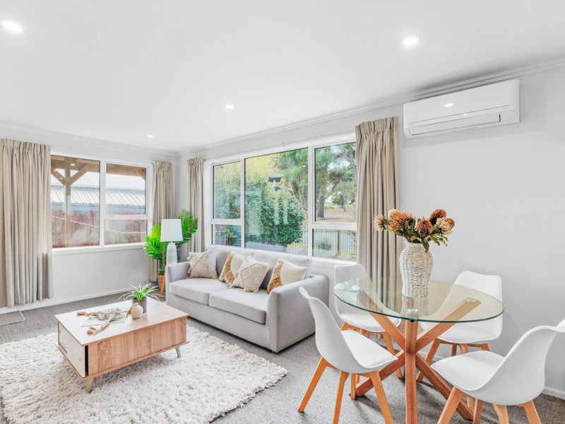 201A Queenspark Drive, Parklands, Christchurch - Carousel 2