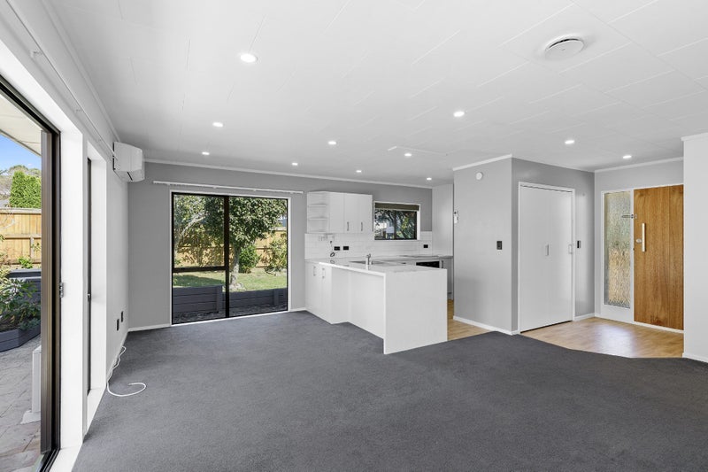 256 Major Drive, Kelson, Lower Hutt - Carousel 2