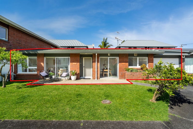 2/2 Pierce Road, Milford, Auckland - Carousel 2