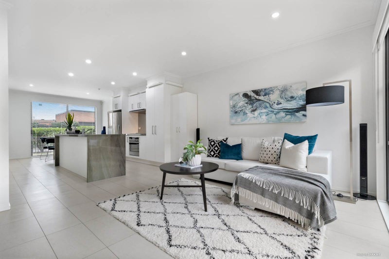51 Scoria Crescent, Stonefields, Auckland - Carousel 2
