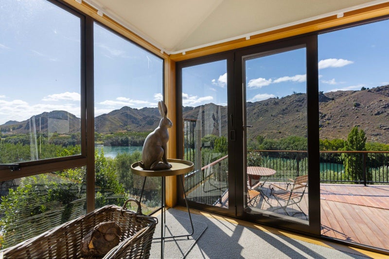 32 O'Neill Crescent, Bridge Hill, Alexandra - Carousel 1