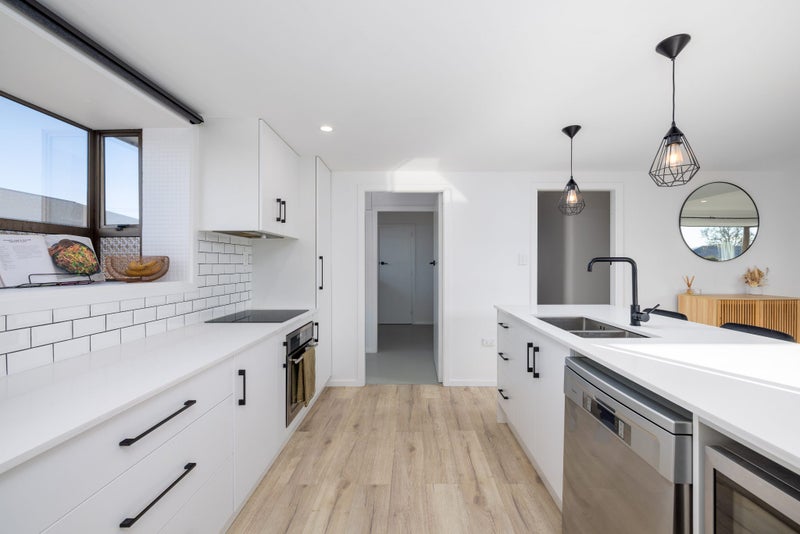 10 Fairford Street, Bishopdale, Christchurch - Carousel 1