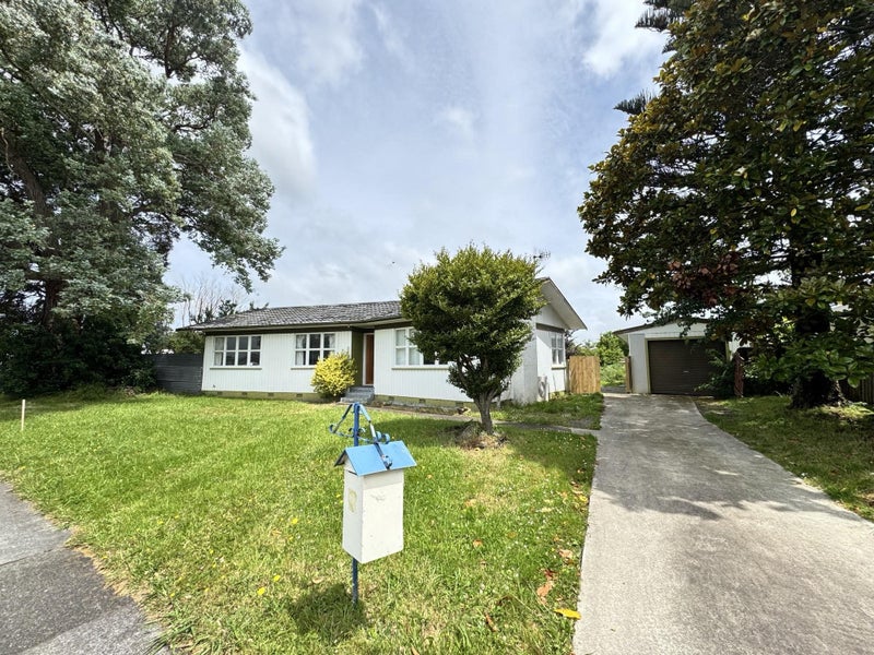 8 John F Kennedy Drive, Milson, Palmerston North - Carousel 1