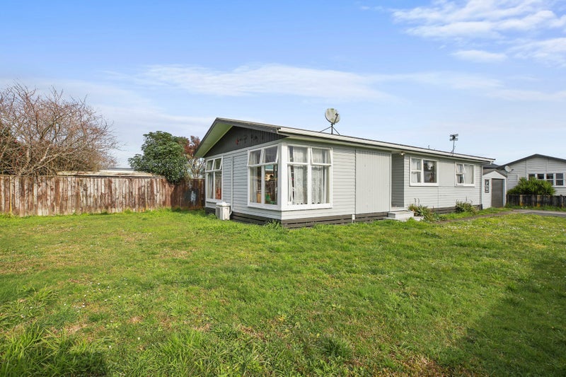 143A Avalon Drive, Nawton, Hamilton - Carousel 1