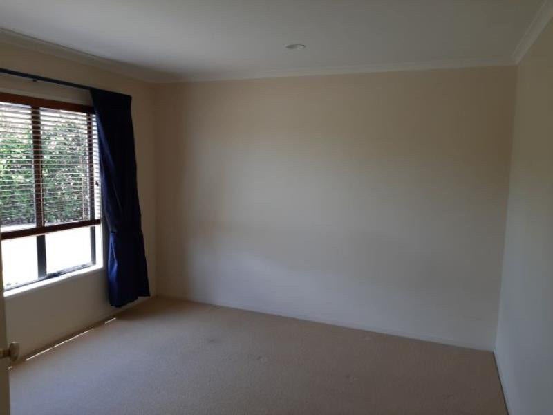 12 Tupare Place, Highlands Park, New Plymouth - Carousel 9