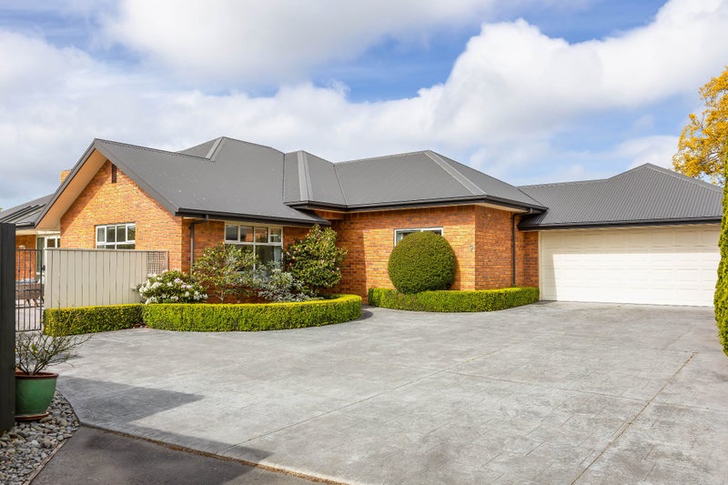 7 Benmore Gardens, Harewood, Christchurch - Carousel 2
