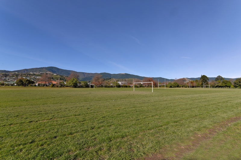 2/18 FERGUSSON ST, Stoke, NELSON - Carousel 15