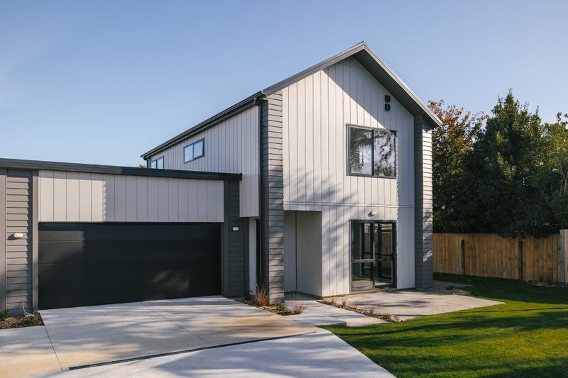5 Cypress Way, Levin, Levin - Carousel 2