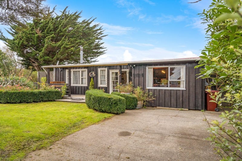 39 Featherston Cross Creek Road, WESTERN LAKE, FEATHERSTON - Carousel 2
