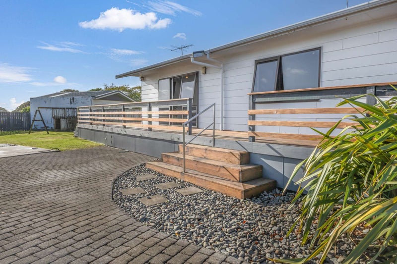 9 Penrod Drive, Bell Block, New Plymouth - Carousel 1