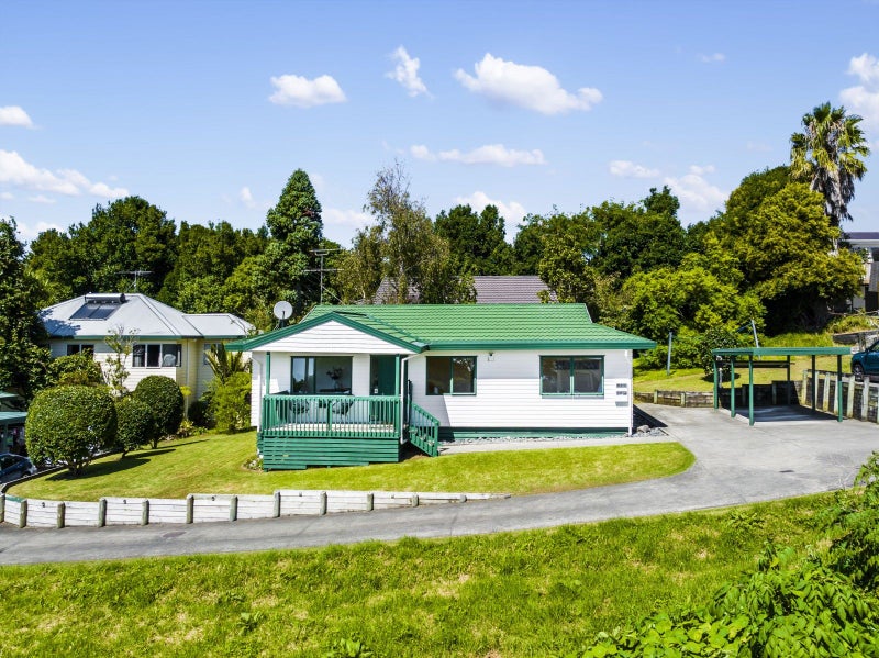 8A Locke Avenue, Mount Roskill, Auckland - Carousel 1