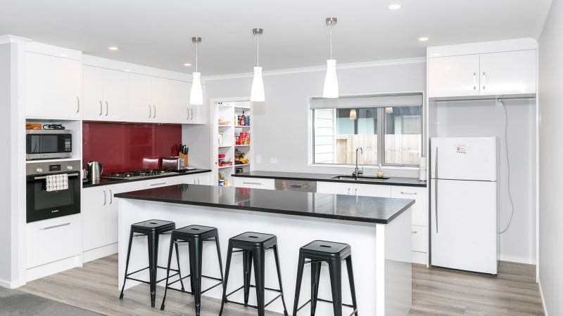 3 Te Tiireke Drive, Glenview, Hamilton - Carousel 2