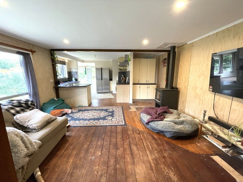 43 Ngamotu Road, Moturoa, New Plymouth - Carousel 2