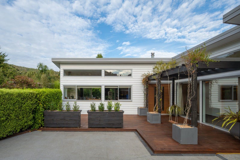 24 Waimarama Street, Waikawa, Picton - Carousel 2