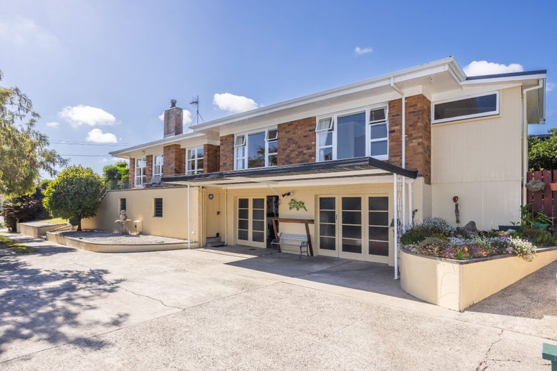 1428 Kihikihi Road, Te Awamutu, Te Awamutu - Carousel 1