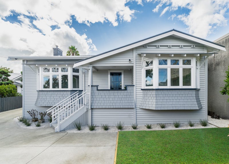 46 Richardson Road, Mount Albert, Auckland - Carousel 1