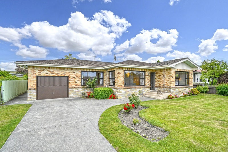 526 Hart Drive, Frimley, Hastings - Carousel 2