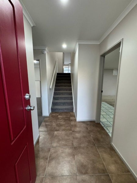 20 Mission Heights Drive, Flat Bush, Auckland - Carousel 2