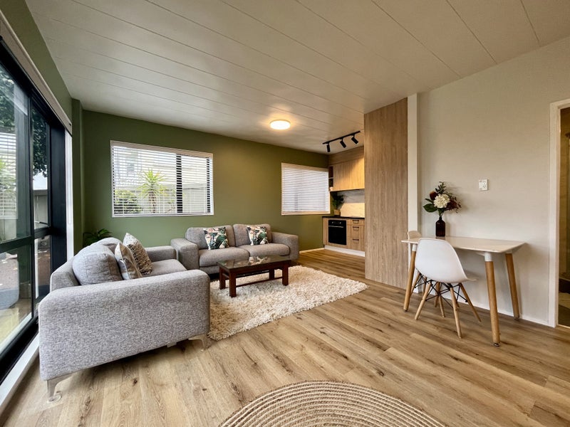 7 Highland Road, Mount Albert, Auckland - Carousel 2