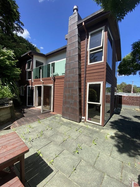 76 Heretaunga Square, Silverstream, Upper Hutt - Carousel 1