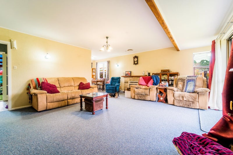 29 Greta Street, Glenview, Hamilton - Carousel 2