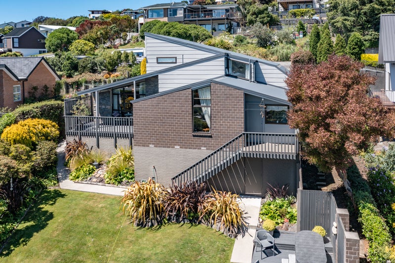 4 Morven Terrace, Huntsbury, Christchurch - Carousel 1