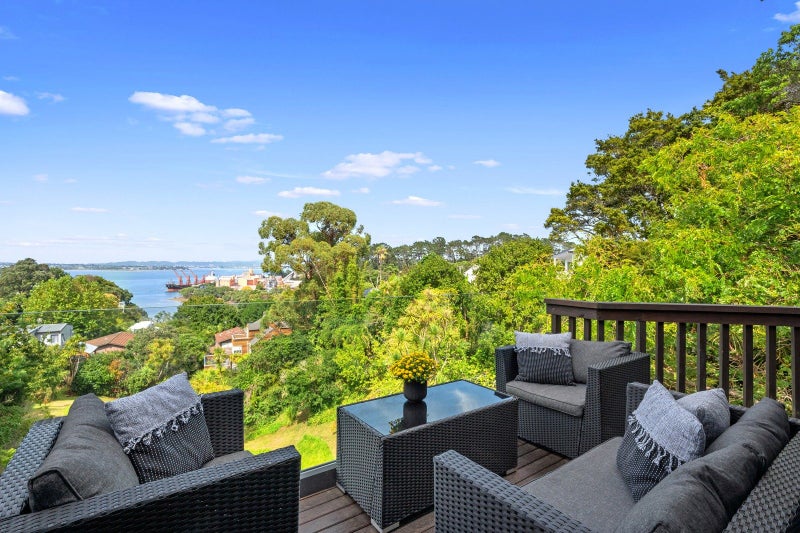 60 Palmerston Road, Birkenhead, Auckland - Carousel 2