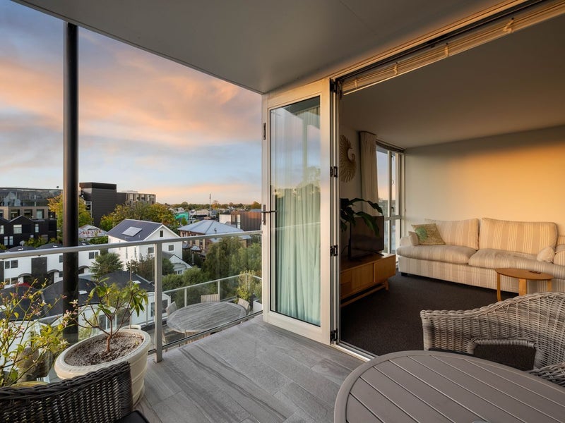 21/15 Peterborough Street, Christchurch Central, Christchurch - Carousel 2