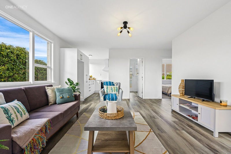 2/5 Howe Street, New Brighton, Christchurch - Carousel 2