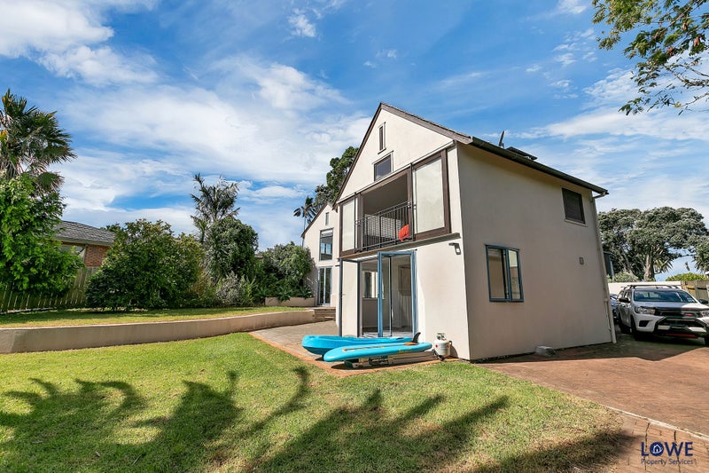 480A Beach Road, Murrays Bay, Auckland - Carousel 2