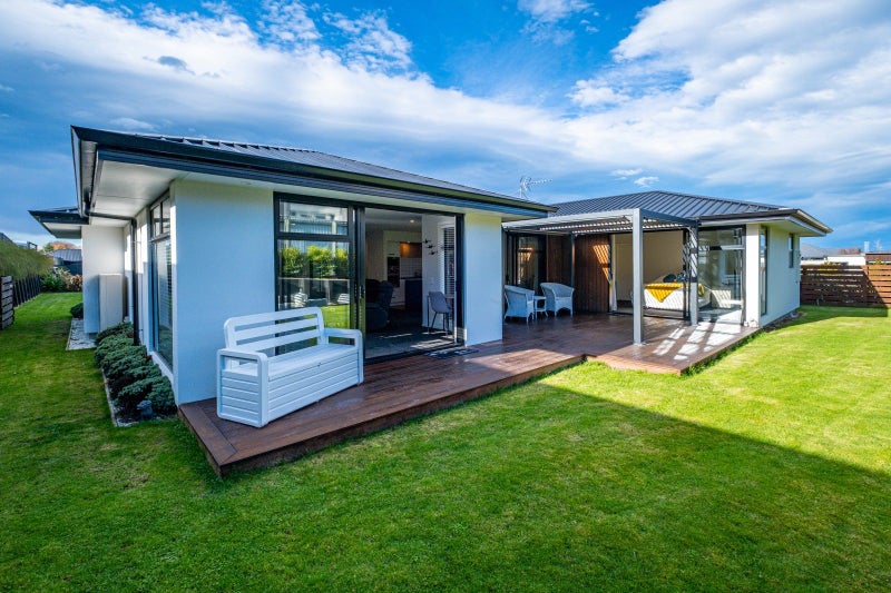 22 Meadowstone Street, Gleniti, Timaru - Carousel 1