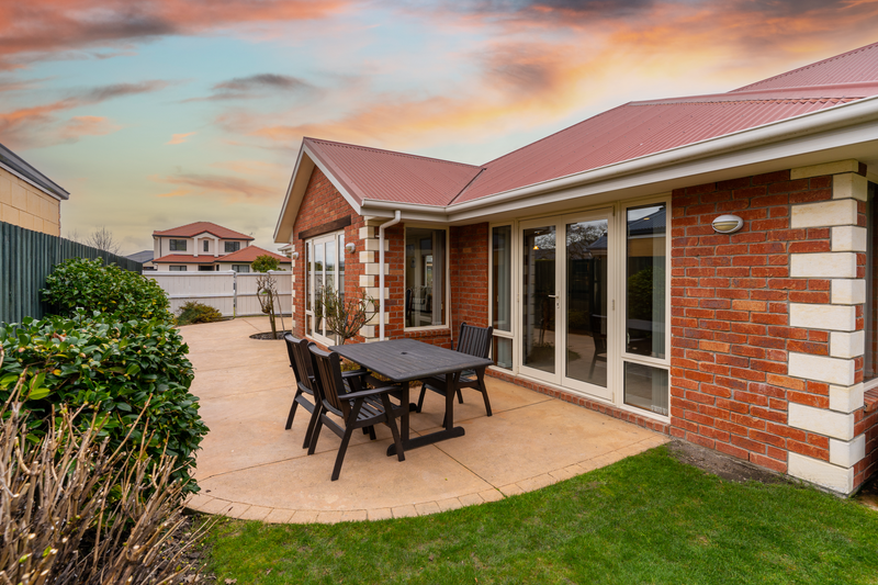 5 Henridge Place, Avonhead, Christchurch - Carousel 1