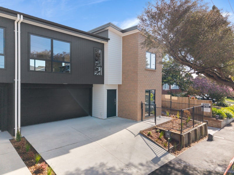 2/15 McCracken Avenue, Hillcrest, Hamilton - Carousel 2
