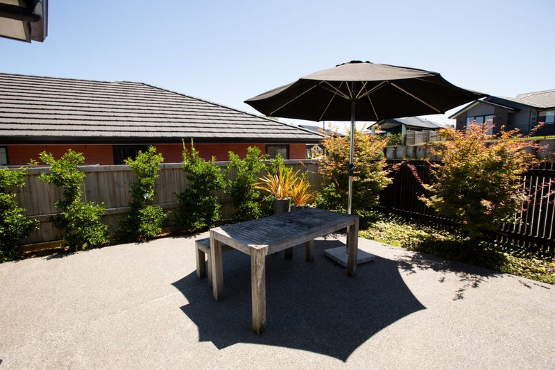 1/6 Gallants Place, Flagstaff, Hamilton - Carousel 2