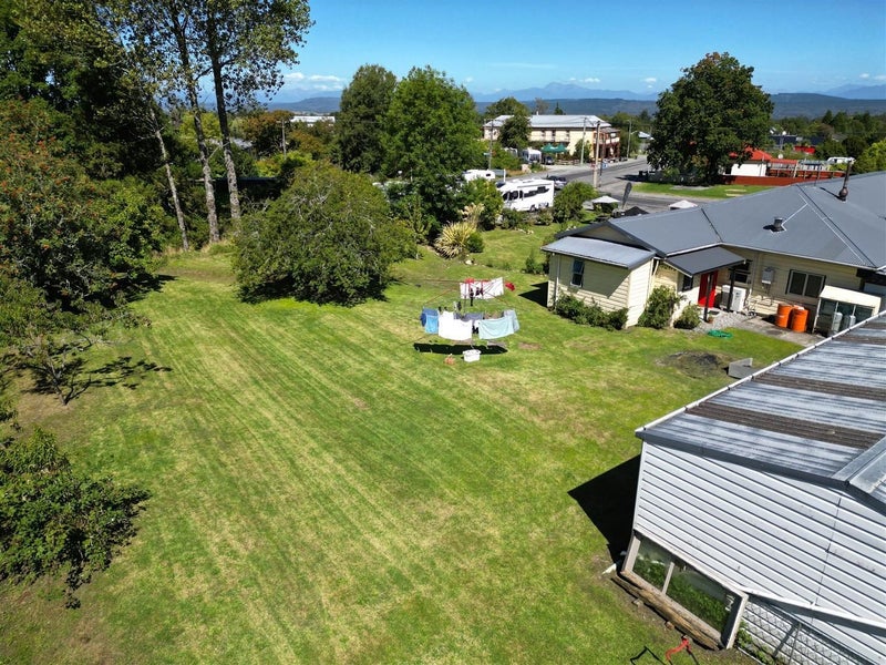 8 Hilton Street, Blackball, Greymouth - Carousel 25